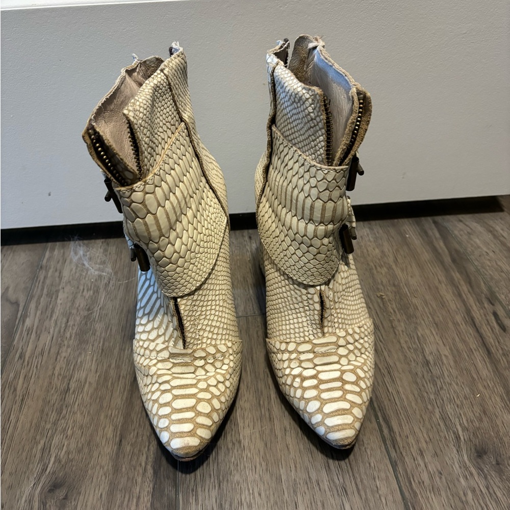Freebird Leather boots